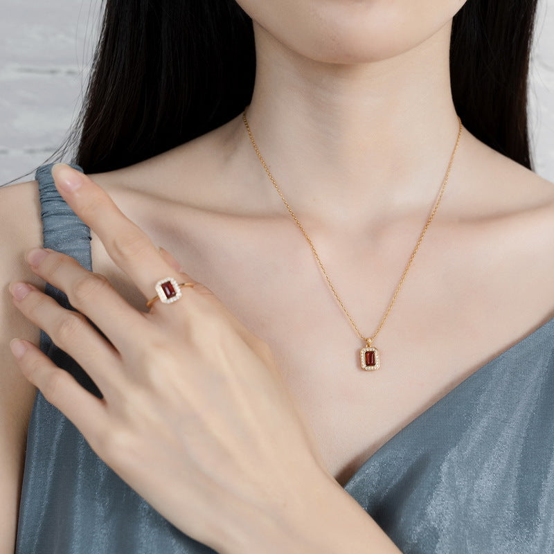 S925 Sterling Silver Jewelry Ring Natural Mozambique Garnet Gemstone Board Style Ring